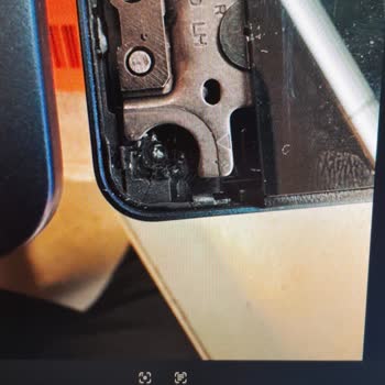 Garanti Kapsamındaki Bilgisayarımın Menteşe Arızası İçin Fahiş Tamir Ücreti Talebi