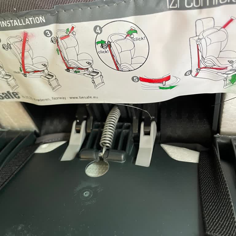 Besafe Izi Comfort C3 автокресло – нужна запчасть для сломанной опоры головы
