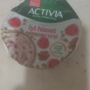 Activia Yoğurt Ambalajı Dolu Görünüyordu, İçi Neredeyse Yarısı Boş Çıktı