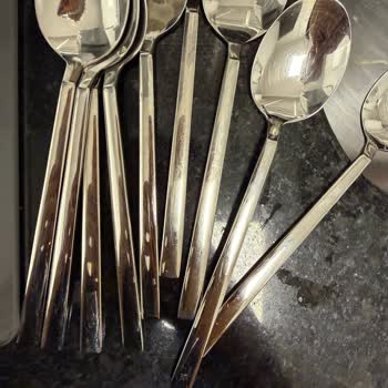 Yeni Alınan Bulaşık Makinesi Çatal Ve Kaşıkları Çiziyor, Mağduriyetimiz Giderilmeli