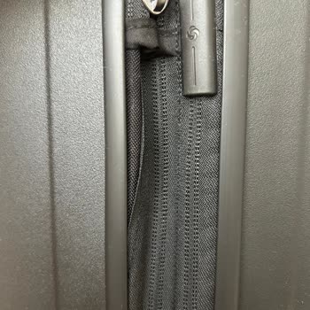 Defolu Valiz Ve Yetersiz Müşteri Hizmeti Nedeniyle Mağduriyet