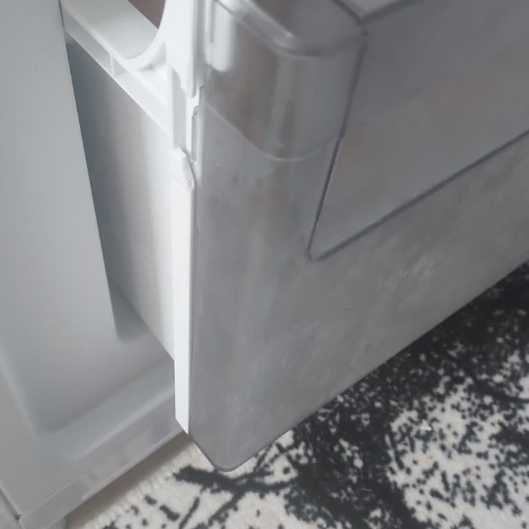 Arçelik Derin Dondurucu Çekmece Kırılması Ve Ücretli Servis Sorunu