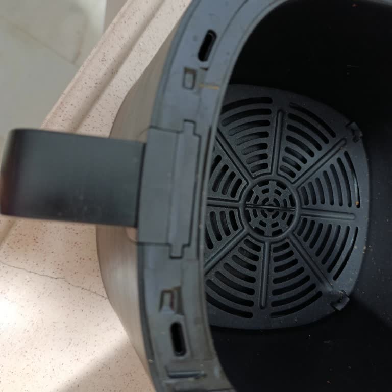 Airfryer Haznesi Kısa Sürede Kırıldı, Değişim Talep Ediyorum