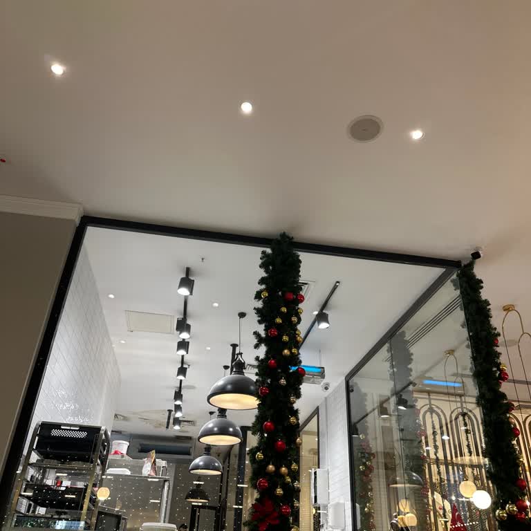 Özsüt Alsancak Select Şubesinde Düşen Hizmet Kalitesi Ve Personel Sorunları