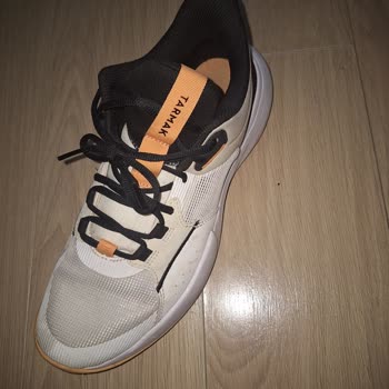 Garanti Süresi Devam Eden Az Kullanılmış Ayakkabının Deformesi Ve Decathlon'un İlgisizliği