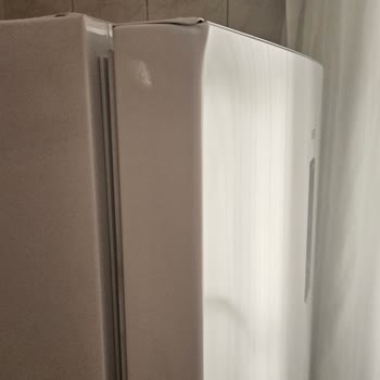 Vestel'den Alınan Sıfır Buzdolabının Kapak Hasarları Ve Ücret Talebi