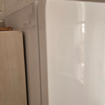 Vestel'den Alınan Sıfır Buzdolabının Kapak Hasarları Ve Ücret Talebi