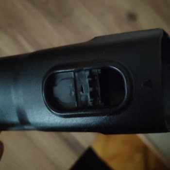 Philips Dikey Süpürgede Kırılan Parça Ve Yetersiz Servis Desteği