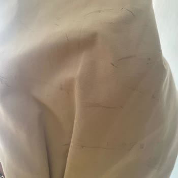 Vakko Çantadan Akan Boya Trençkotumu Mahvetti, Zararım Karşılanmadı