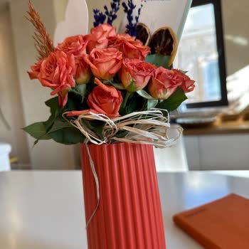 Çiçek Sepeti'nden Gelen Çiçekler Hayal Kırıklığına Uğrattı