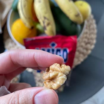 Satın Aldığım Ceviz Paketinden İnsan Saçı Çıkması Hijyen Sorunu Yarattı