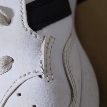 Adidas Ayakkabıda Kısa Sürede Yırtılma Ve Kullanıcı Hatası Gerekçesiyle Ret