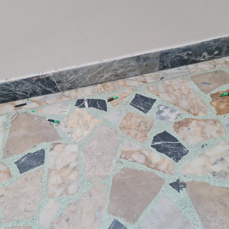 Servis Personelinin Çalışma Alanını Kirli Bırakması Nedeniyle Rahatsızlık Ve Uyarı Talebi