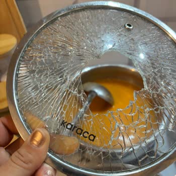 Karaca Tencere Kapağı Patladı