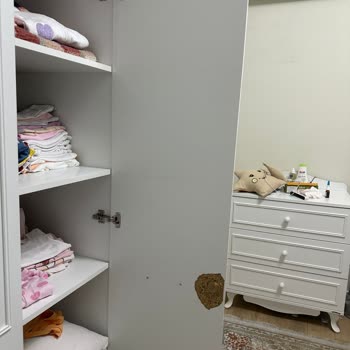 Bebek Odası Dolabı Ayakları Kırıldı, Hayati Tehlike Ve Firma İlgisizliği
