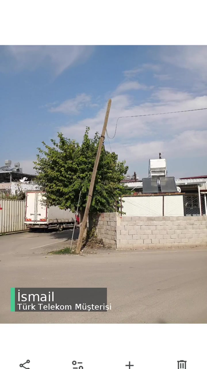 Türk Telekom Devrilmek Üzere Olan İnternet Direği videonun kapak resmi