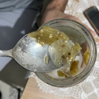 Közlenmiş Patlıcan Ürününden Cam Parçacıkları Çıkması Nedeniyle Sağlık Riski