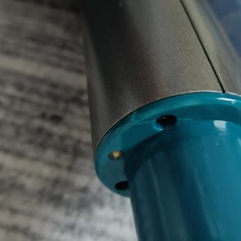 Philips 8000 Aqua Süpürgemin Bağlantı Yerinde Sürekli Gevşeme Ve Ses Sorunu