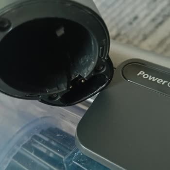 Philips 8000 Aqua Süpürgemin Bağlantı Yerinde Sürekli Gevşeme Ve Ses Sorunu