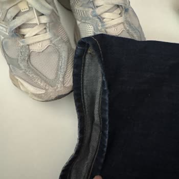 Pantolonun Boyası Ayakkabımı Mahvetti, Mağduriyetimin Giderilmesini İstiyorum