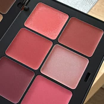 Küflü Makyaj Paleti Gönderildi, Sağlıklı Ürün Talep Ediyorum