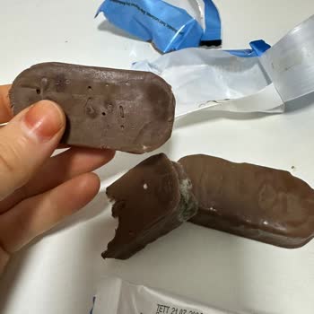 Küflü Ve Bozuk Çikolata Sağlığımı Tehdit Etti