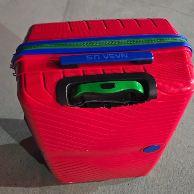 İlk Kullanımda Kırılan Valiz İçin Migros Çözüm Sunmadı