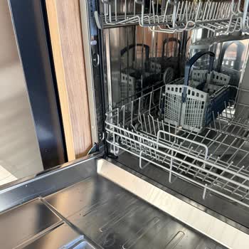 Samsung Bulaşık Makinesi Sürekli Arızalı, Servis Sorunu Çözmüyor