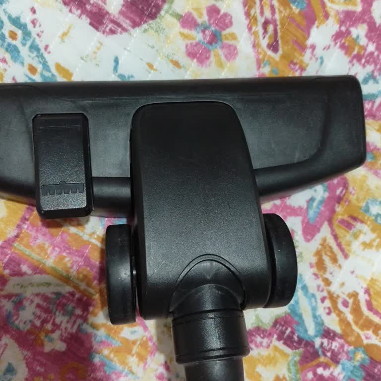 Samsung Elektrik Süpürgesi Başlığı Kırıldı, Yedek Parça Fiyatı Çok Yüksek