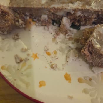 Emin Marka Kavurmadan Kıl Çıktı, Hijyen Ve Kalite Kontrolü Sorgulanıyor