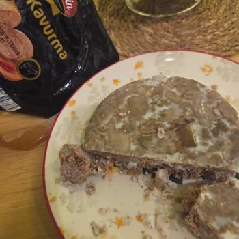 Emin Marka Kavurmadan Kıl Çıktı, Hijyen Ve Kalite Kontrolü Sorgulanıyor