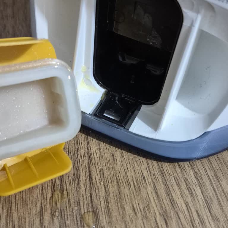 Yeni Alınan Ütüden Sarı Köpük Çıkması Mağduriyet Yarattı