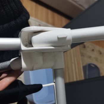 Fanset Elektrikli Ev Aletleri Kurutmalıkta Plastik Parçalar Kırıldı