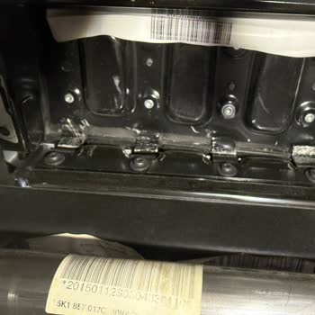 Ekspertiz Raporunda Orijinal Denilen Airbag Ve Kemerler Patlak Çıktı Mağduriyet Yaşadım