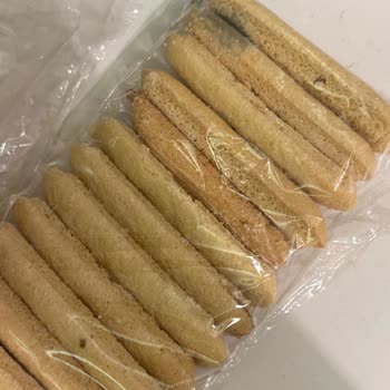 Küflü Kedi Dili Bisküvisi Ve Yetersiz Çözüm Endişesi