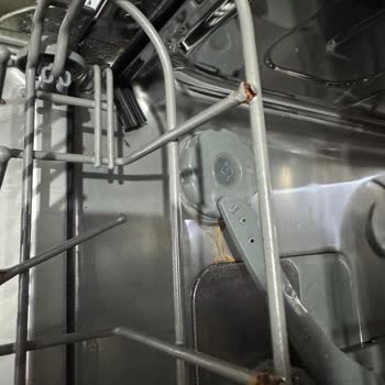 Teka Bulaşık Makinesinde Yoğun Paslanma Ve Sepet Temini Sorunu