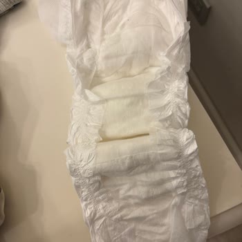 Bebek Bezi Paketinden Çıkan Yabancı Maddeler Nedeniyle Endişe