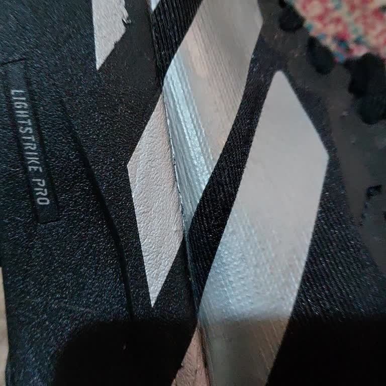 Aldığım Ayakkabı Bir Günde Deforme Oldu, Satıcı İlgisiz Kaldı