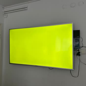 Yeni Aldığım Televizyonda Çizgiler Ve Karıncalanma Sorunu İade Talebim Karşılanmıyor