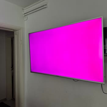 Yeni Aldığım Televizyonda Çizgiler Ve Karıncalanma Sorunu İade Talebim Karşılanmıyor