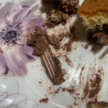 Pastadan Çıkan Plastik Parça Nedeniyle Yaşanan Ciddi Sağlık Riski