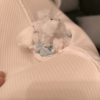 Yataş Visco Therapy Yastık: Beklenen Konfor Yerine Hayal Kırıklığı Ve Şaşırtan Dolgu Malzemeleri