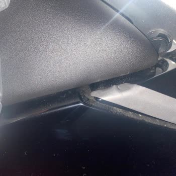 Yeni Alınan Motosikletin Depo Stickerları Kısa Sürede Attı, Garanti Kapsamında Destek İsteniyor