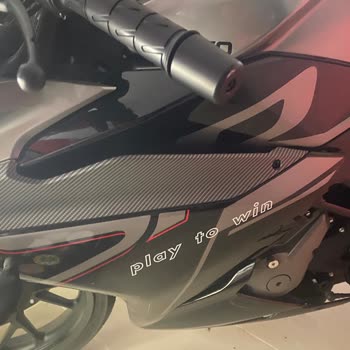 Yeni Alınan Motosikletin Depo Stickerları Kısa Sürede Attı, Garanti Kapsamında Destek İsteniyor