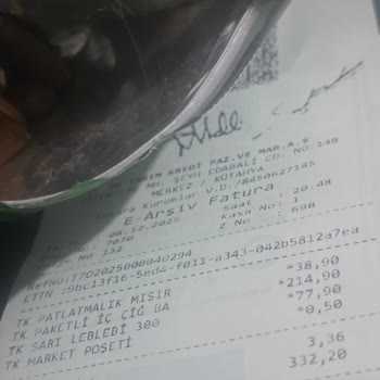 Tarım Kredi Market'ten Satın Alınan Çiğ Bademde Böceklenme Ve Denetim Eksikliği