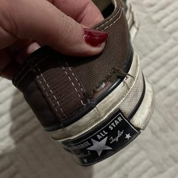 Kısa Sürede Deforme Olan Ayakkabı İçin Mağazadan Ve Markadan Hayal Kırıklığı