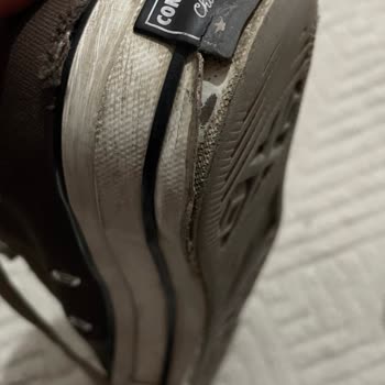 Kısa Sürede Deforme Olan Ayakkabı İçin Mağazadan Ve Markadan Hayal Kırıklığı