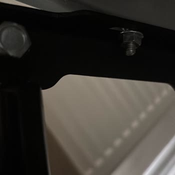 Enza Home Teslimattan Hemen Sonra Arızalı Ve Güvensiz Baza Deneyimi