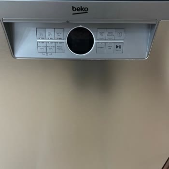 Beko Bulaşık Makinesi Kapağında Yazı Silinmesi Ve Lekeler Mağduriyet Yaratıyor