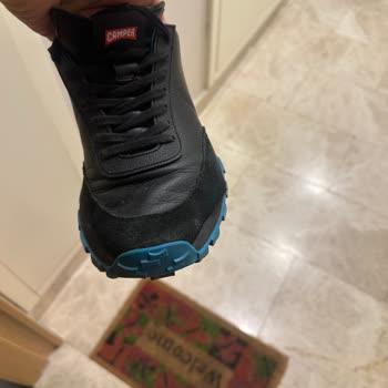 Camper Ayakkabım Kısa Sürede Yırtıldı, Mağaza Çözüm Sunmadı